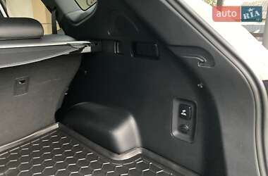 Внедорожник / Кроссовер Hyundai Santa FE 2015 в 