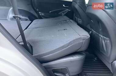Внедорожник / Кроссовер Hyundai Santa FE 2015 в 