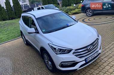Внедорожник / Кроссовер Hyundai Santa FE 2015 в 