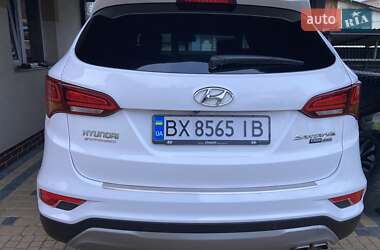 Внедорожник / Кроссовер Hyundai Santa FE 2015 в 