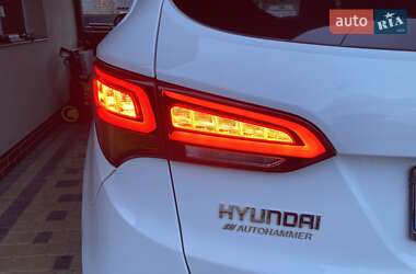 Внедорожник / Кроссовер Hyundai Santa FE 2015 в 