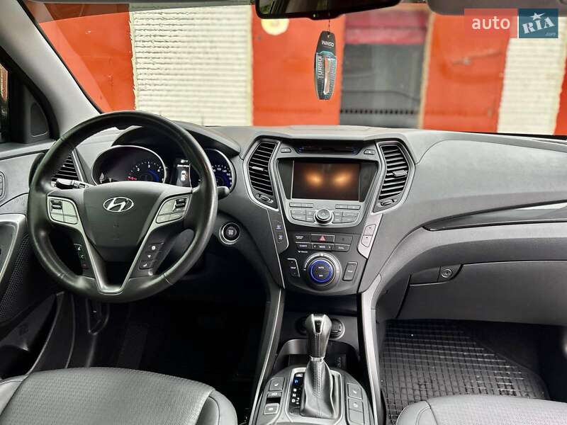 Позашляховик / Кросовер Hyundai Santa FE 2014 в Харкові