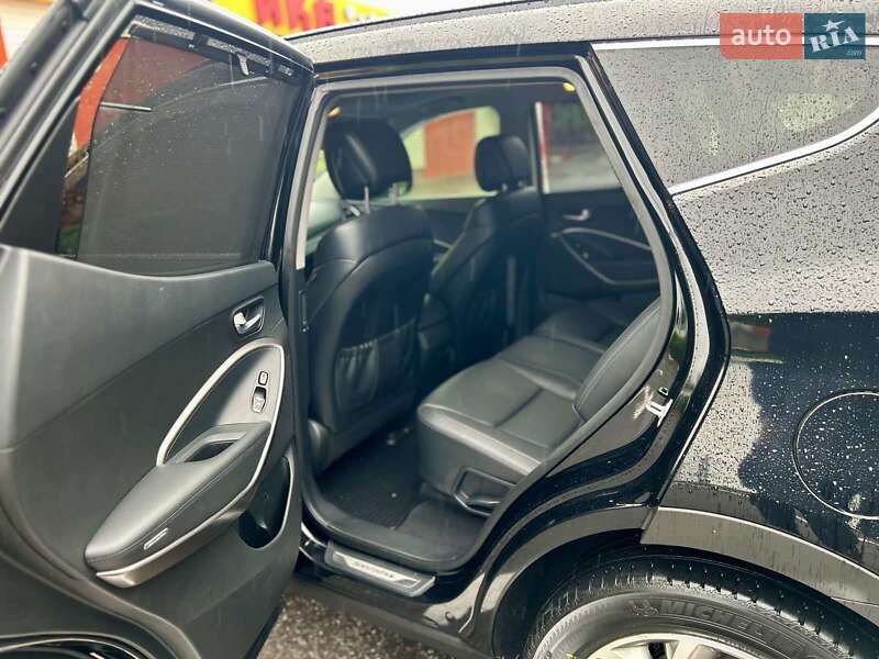 Позашляховик / Кросовер Hyundai Santa FE 2014 в Харкові