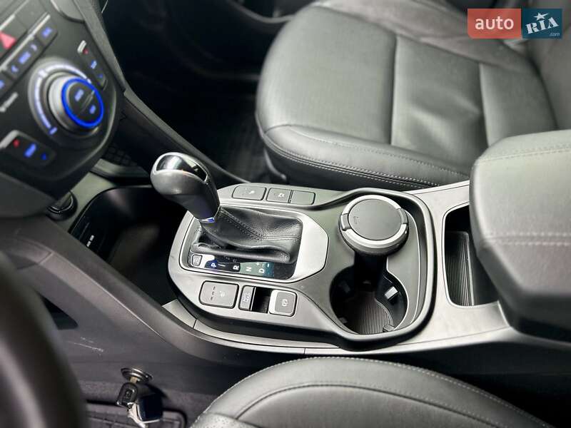 Позашляховик / Кросовер Hyundai Santa FE 2014 в Харкові
