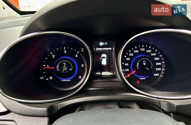 Внедорожник / Кроссовер Hyundai Santa FE 2014 в 