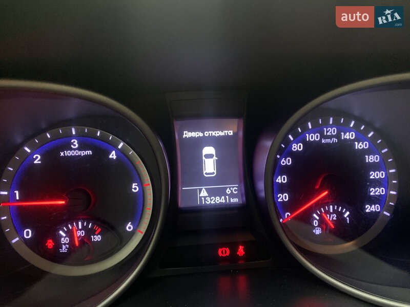 Позашляховик / Кросовер Hyundai Santa FE 2012 в Рівному