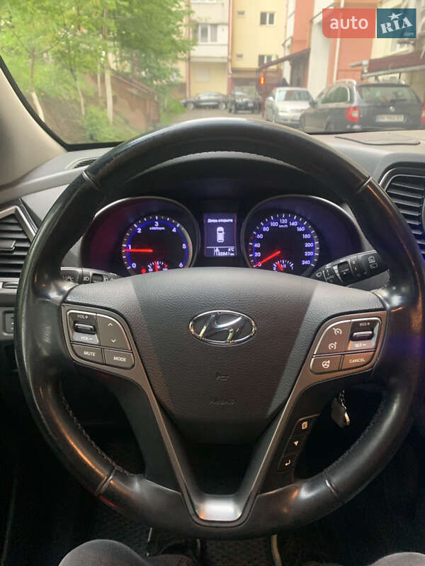 Позашляховик / Кросовер Hyundai Santa FE 2012 в Рівному