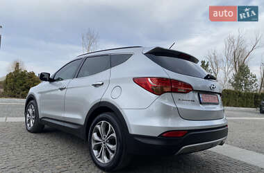 Позашляховик / Кросовер Hyundai Santa FE 2014 в 