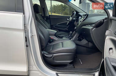 Позашляховик / Кросовер Hyundai Santa FE 2014 в 