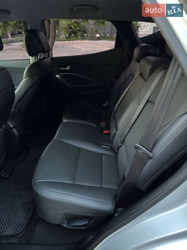 Позашляховик / Кросовер Hyundai Santa FE 2013 в Первомайську