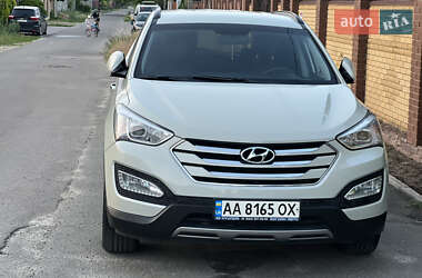 Внедорожник / Кроссовер Hyundai Santa FE 2015 в 