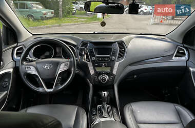 Внедорожник / Кроссовер Hyundai Santa FE 2015 в 