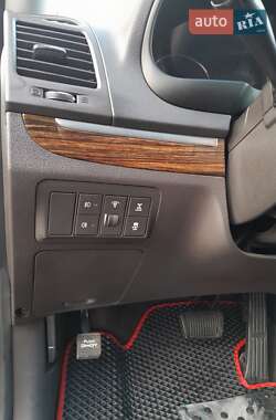 Внедорожник / Кроссовер Hyundai Santa FE 2012 в 