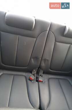 Внедорожник / Кроссовер Hyundai Santa FE 2012 в 