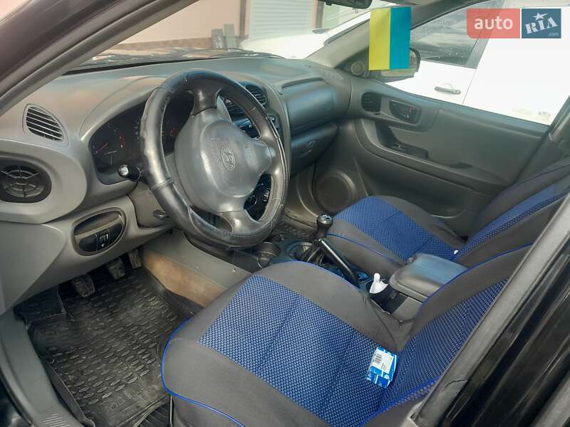 Позашляховик / Кросовер Hyundai Santa FE 2001 в Брошневі-Облозі