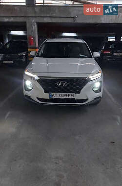 Позашляховик / Кросовер Hyundai Santa FE 2019 в 