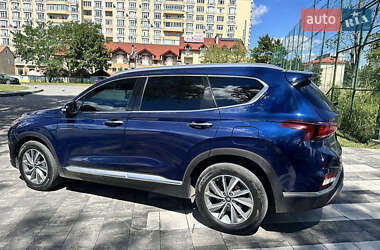 Внедорожник / Кроссовер Hyundai Santa FE 2020 в 