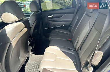 Внедорожник / Кроссовер Hyundai Santa FE 2020 в 