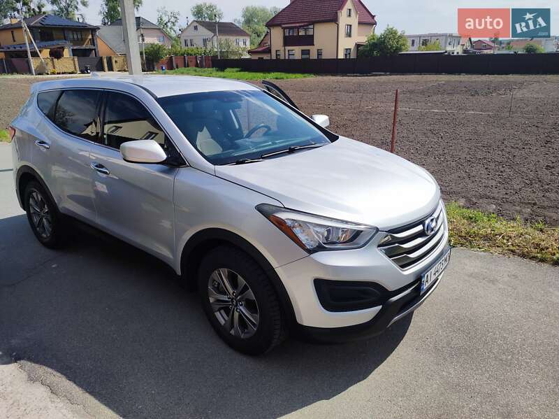 Позашляховик / Кросовер Hyundai Santa FE 2015 в Ірпені