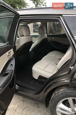 Позашляховик / Кросовер Hyundai Santa FE 2012 в 