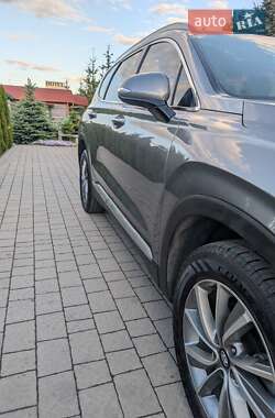 Внедорожник / Кроссовер Hyundai Santa FE 2018 в 