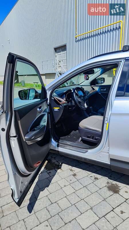 Внедорожник / Кроссовер Hyundai Santa FE 2017 в Львове
