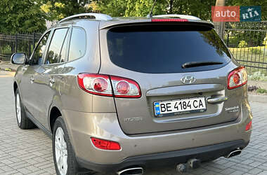Позашляховик / Кросовер Hyundai Santa FE 2011 в 