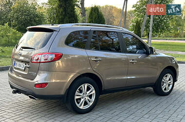 Позашляховик / Кросовер Hyundai Santa FE 2011 в 