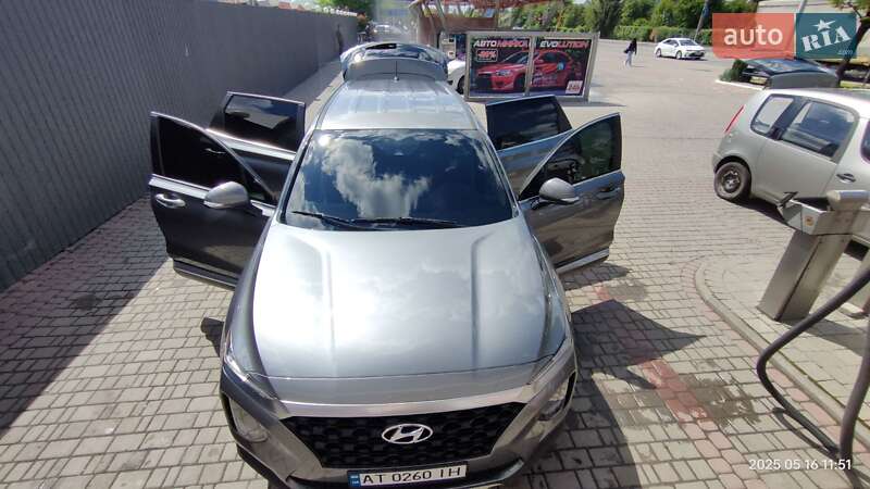 Позашляховик / Кросовер Hyundai Santa FE 2019 в Івано-Франківську