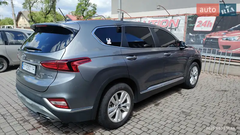 Hyundai Santa FE