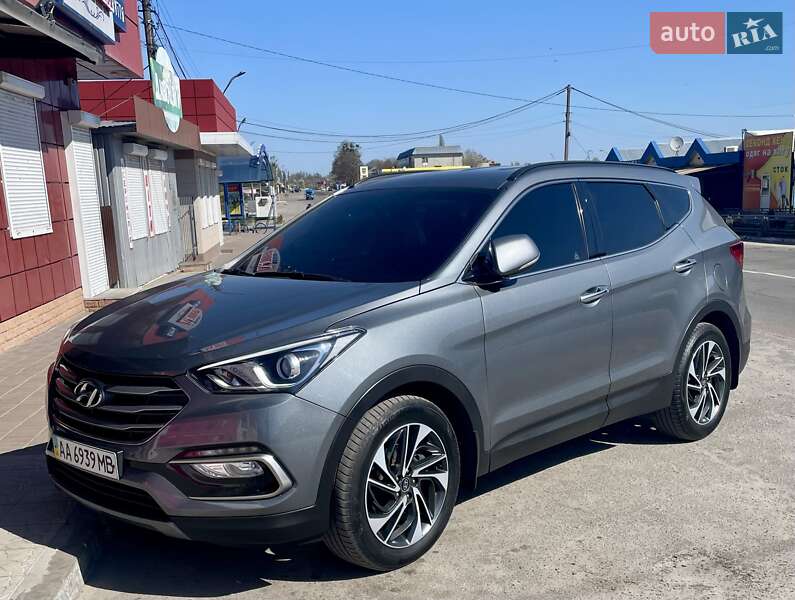 Позашляховик / Кросовер Hyundai Santa FE 2017 в 