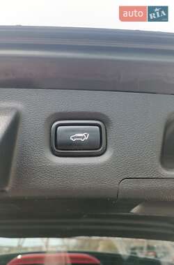 Позашляховик / Кросовер Hyundai Santa FE 2021 в 