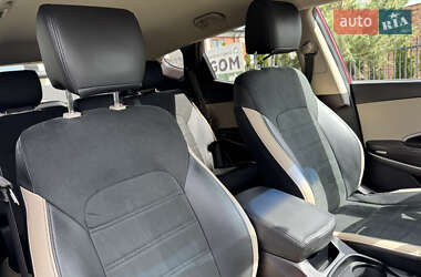 Внедорожник / Кроссовер Hyundai Santa FE 2015 в 