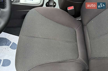 Внедорожник / Кроссовер Hyundai Santa FE 2012 в 
