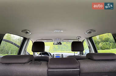 Внедорожник / Кроссовер Hyundai Santa FE 2012 в 