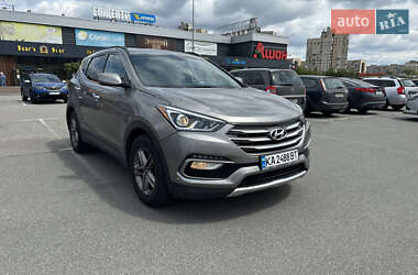 Внедорожник / Кроссовер Hyundai Santa FE 2016 в Киеве