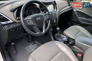 Внедорожник / Кроссовер Hyundai Santa FE 2014 в 
