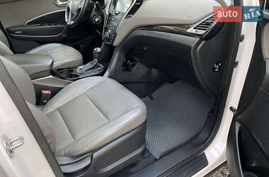 Внедорожник / Кроссовер Hyundai Santa FE 2014 в 