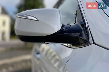 Внедорожник / Кроссовер Hyundai Santa FE 2014 в 