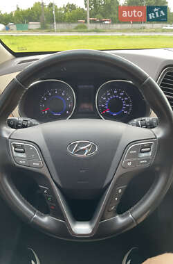 Внедорожник / Кроссовер Hyundai Santa FE 2014 в 