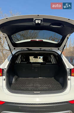 Позашляховик / Кросовер Hyundai Santa FE 2012 в 