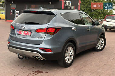 Внедорожник / Кроссовер Hyundai Santa FE 2017 в 