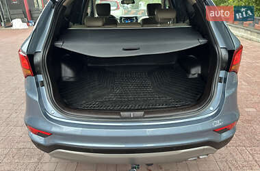 Внедорожник / Кроссовер Hyundai Santa FE 2017 в 
