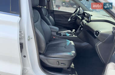 Позашляховик / Кросовер Hyundai Santa FE 2019 в 