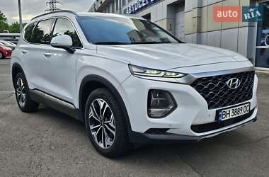 Внедорожник / Кроссовер Hyundai Santa FE 2018 в 