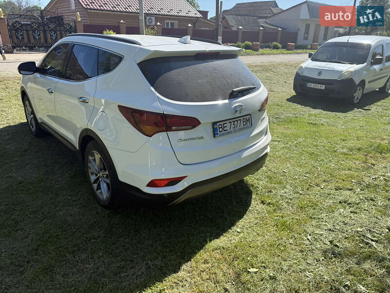 Позашляховик / Кросовер Hyundai Santa FE 2017 в Первомайську