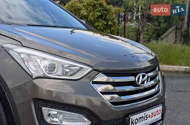 Позашляховик / Кросовер Hyundai Santa FE 2013 в 