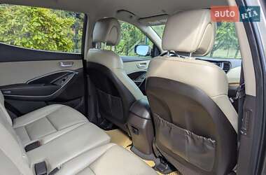 Позашляховик / Кросовер Hyundai Santa FE 2013 в 