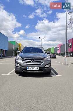 Внедорожник / Кроссовер Hyundai Santa FE 2015 в Киеве