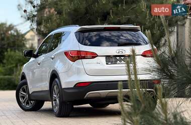 Позашляховик / Кросовер Hyundai Santa FE 2013 в 